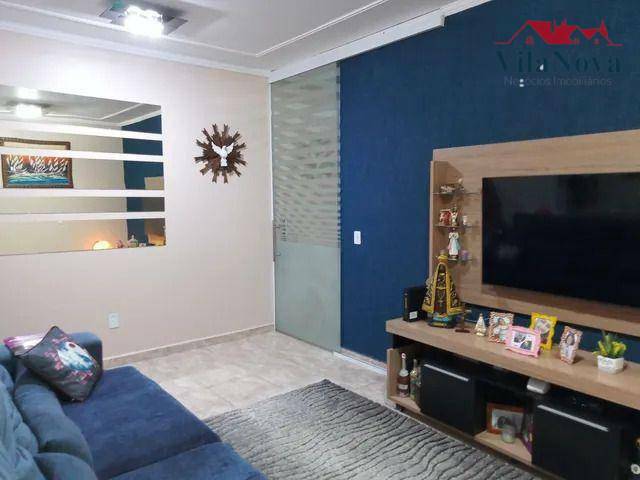 Casa à venda com 4 quartos, 194m² - Foto 1