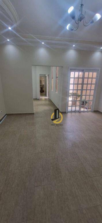 Sobrado à venda com 3 quartos, 270m² - Foto 2