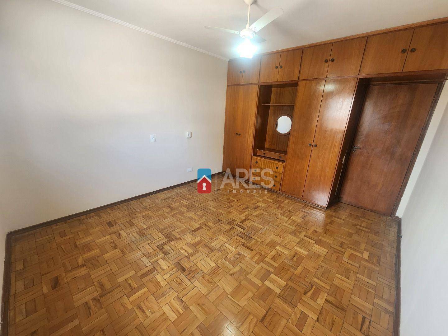 Casa à venda com 2 quartos, 102m² - Foto 15