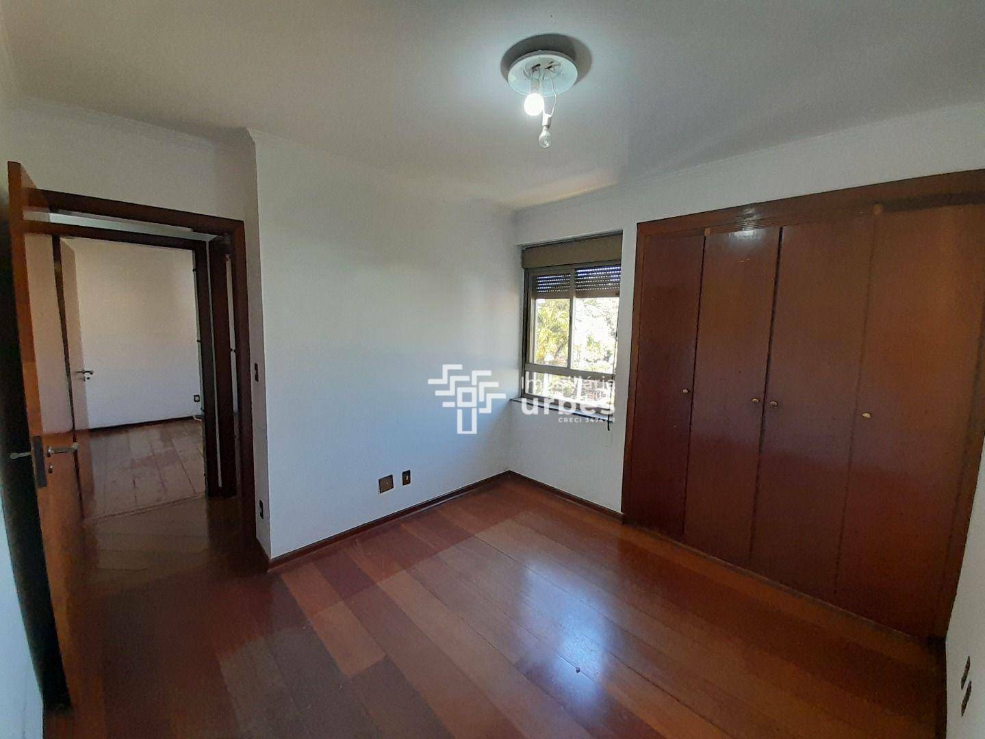 Apartamento à venda com 3 quartos, 127m² - Foto 19