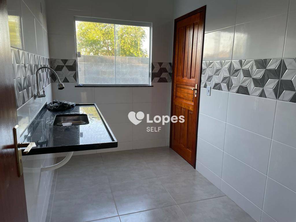 Casa à venda com 2 quartos, 81m² - Foto 3