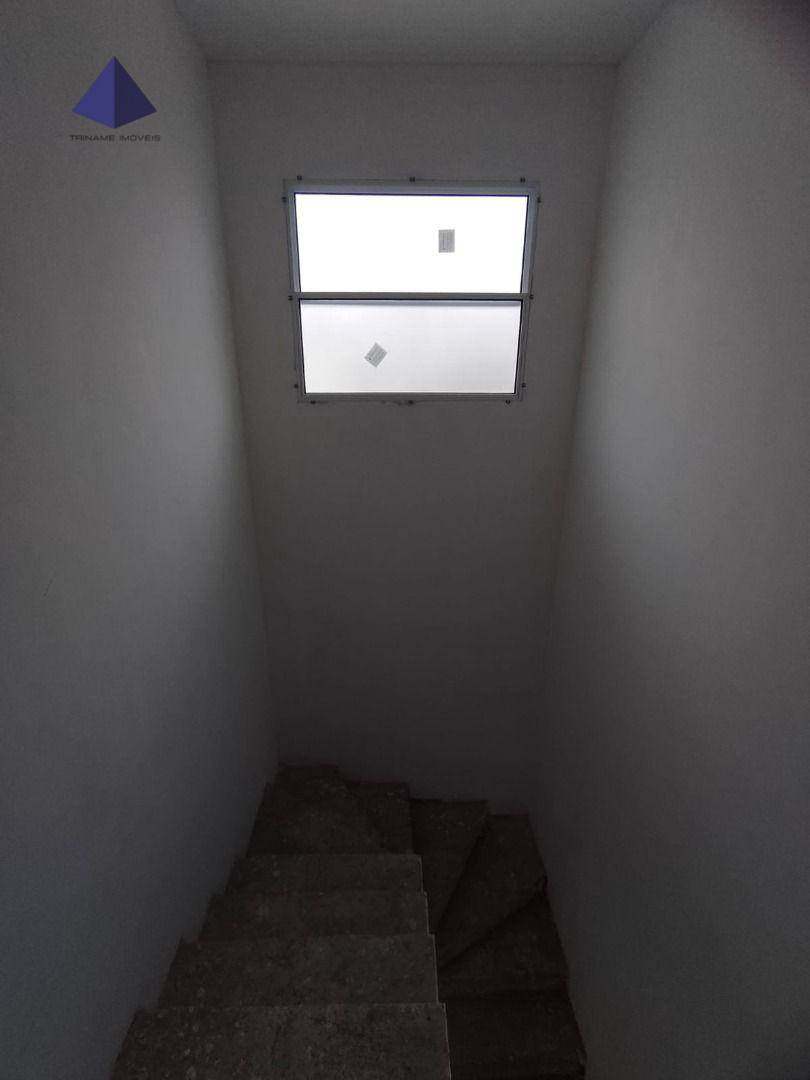 Sobrado à venda com 3 quartos, 194m² - Foto 3