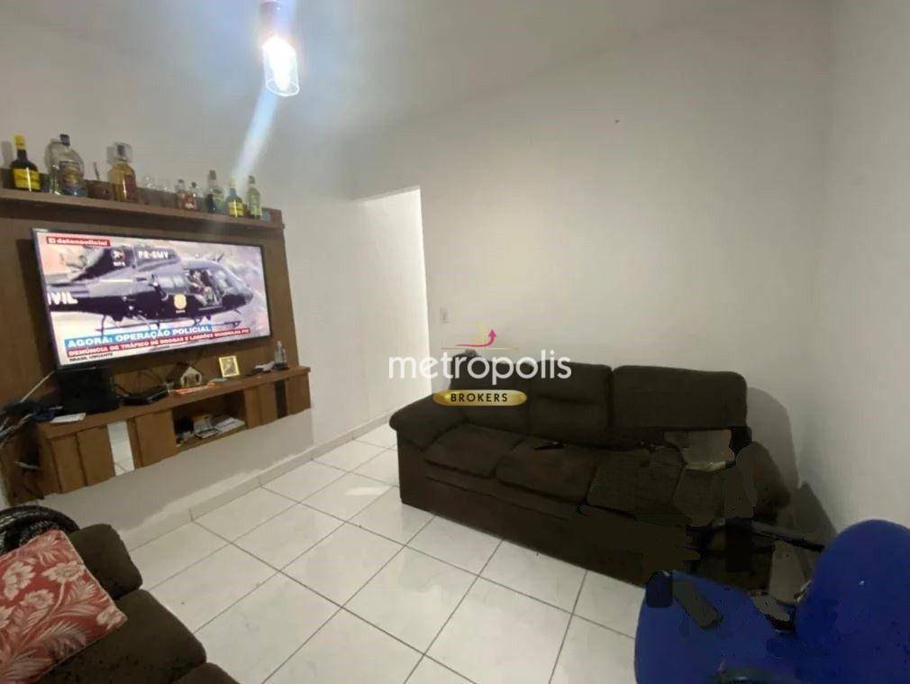 Casa à venda com 3 quartos, 210m² - Foto 4