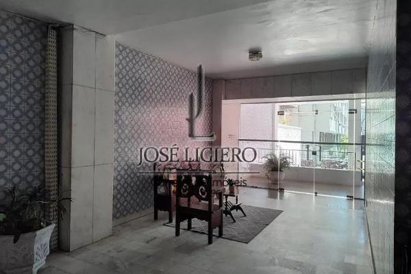 Apartamento à venda com 2 quartos, 75m² - Foto 8