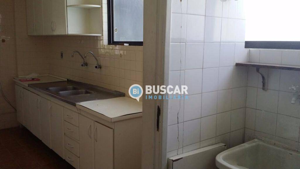 Apartamento à venda com 3 quartos, 140m² - Foto 34