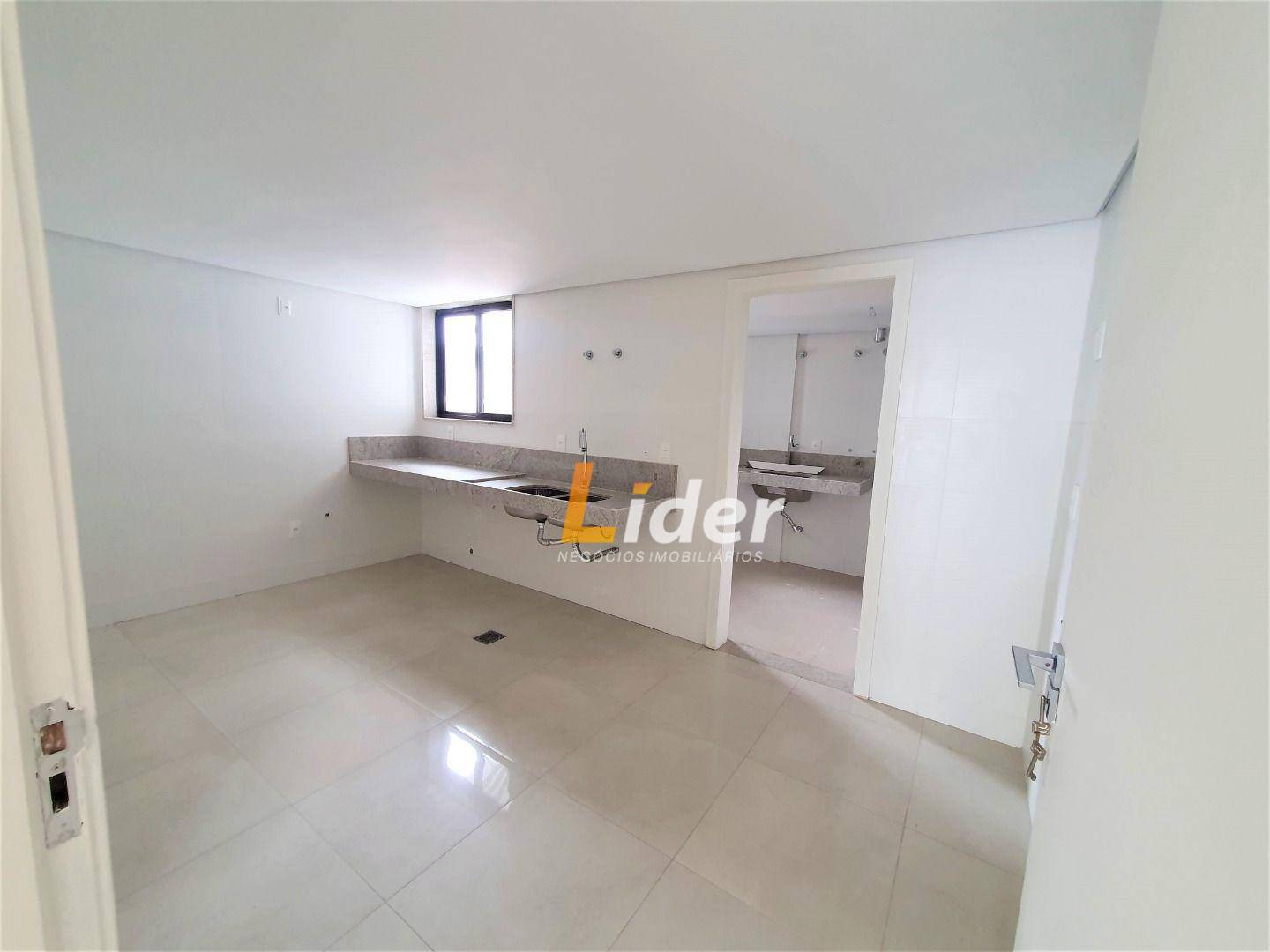 Apartamento à venda com 4 quartos, 170m² - Foto 21