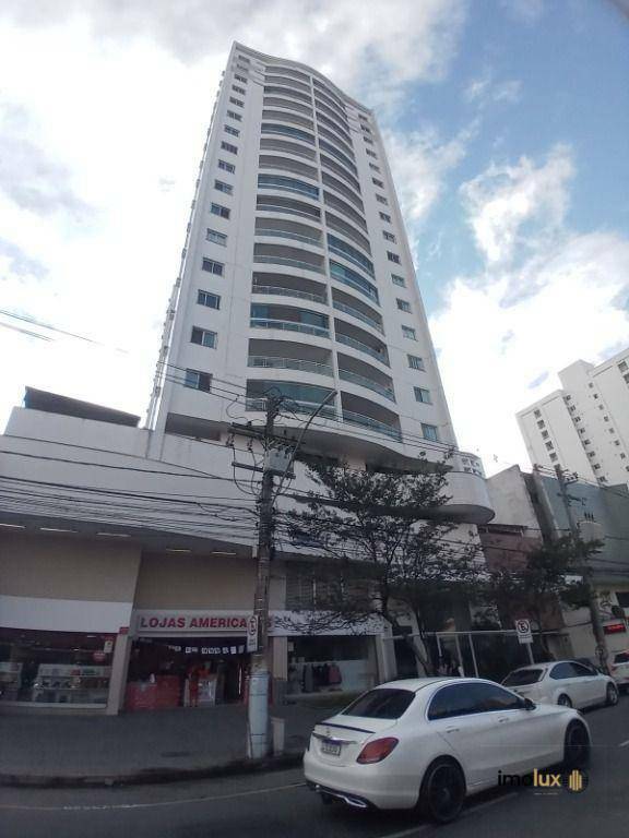 Apartamento à venda com 3 quartos, 96m² - Foto 1