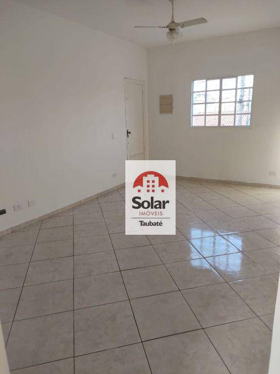 Apartamento à venda com 3 quartos, 68m² - Foto 2