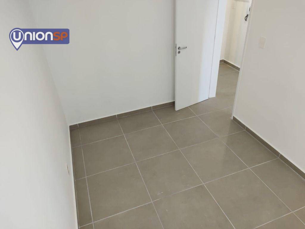 Apartamento à venda com 2 quartos, 41m² - Foto 8