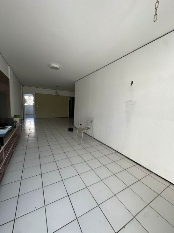 Apartamento à venda com 3 quartos, 129m² - Foto 5