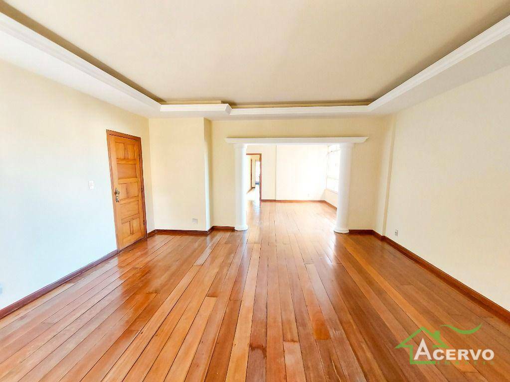 Apartamento à venda com 4 quartos, 203m² - Foto 5