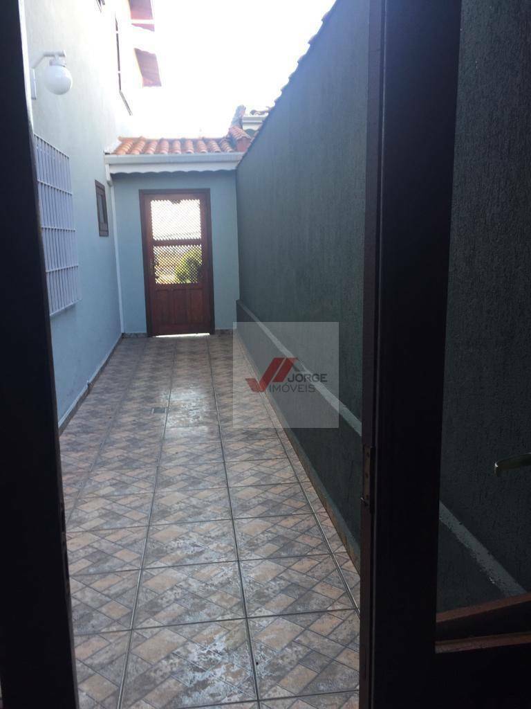 Casa à venda com 5 quartos, 379m² - Foto 3