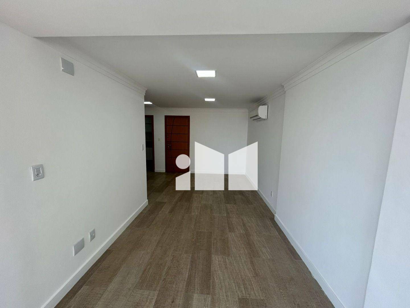 Apartamento à venda com 3 quartos, 115m² - Foto 6