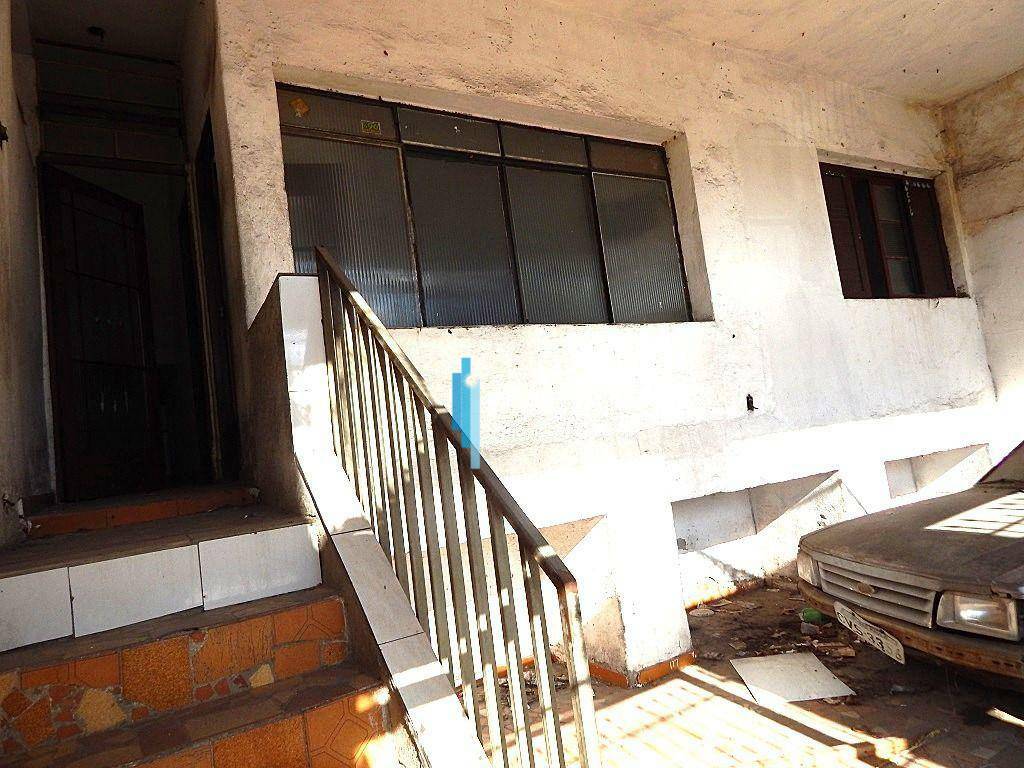 Sobrado à venda com 9 quartos, 576m² - Foto 17