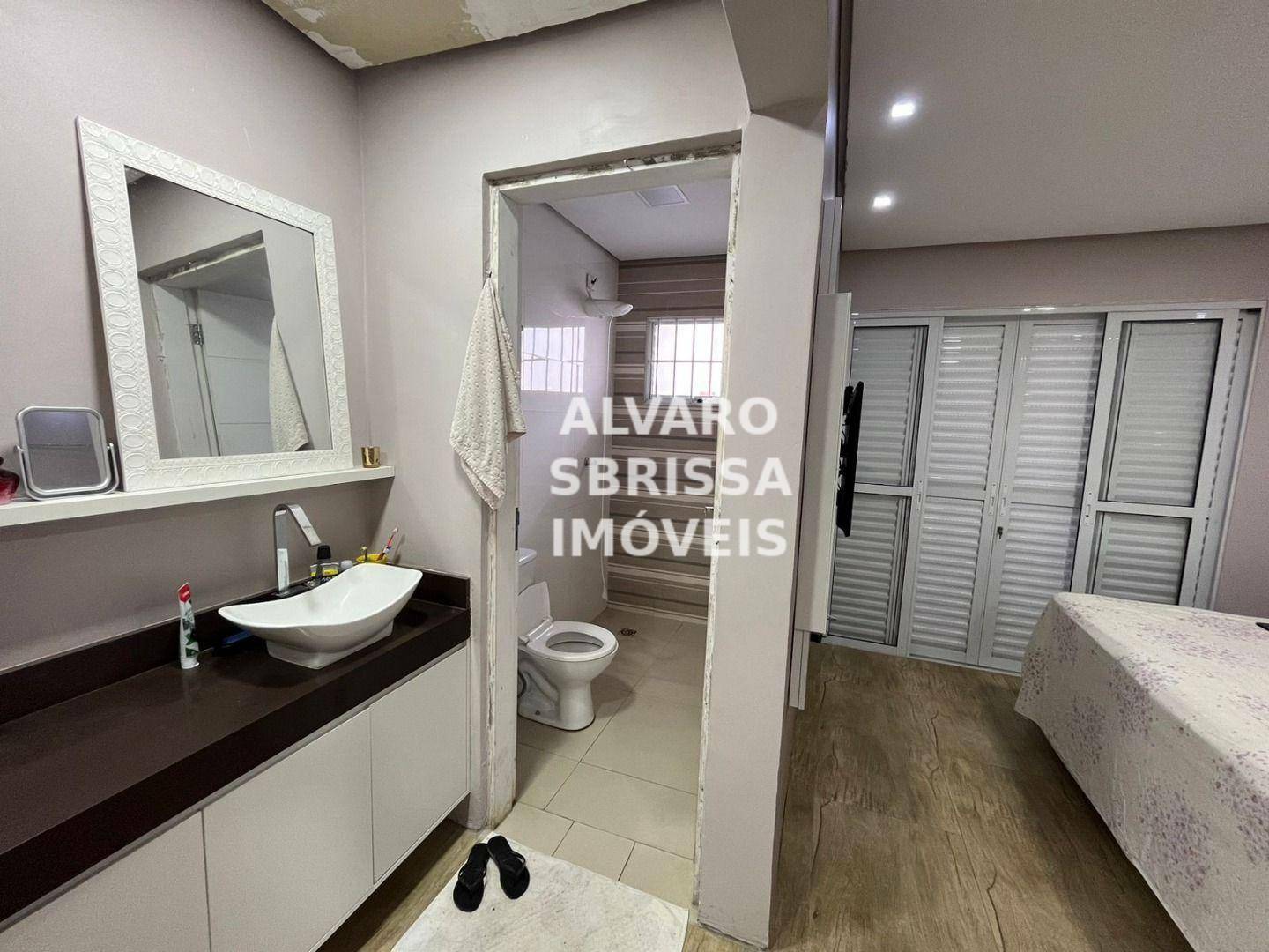 Casa à venda com 2 quartos, 150m² - Foto 25