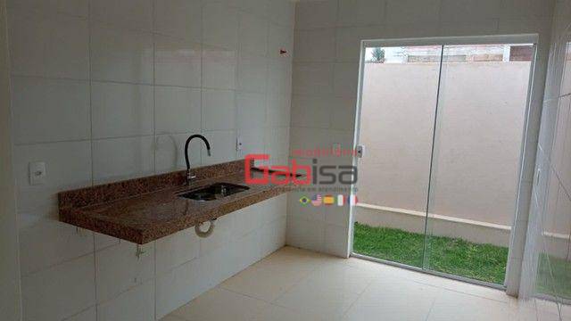 Casa à venda com 2 quartos, 69m² - Foto 5