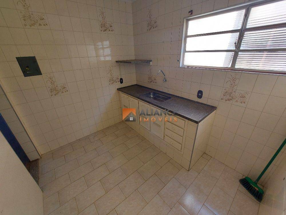 Apartamento à venda com 3 quartos, 80m² - Foto 7