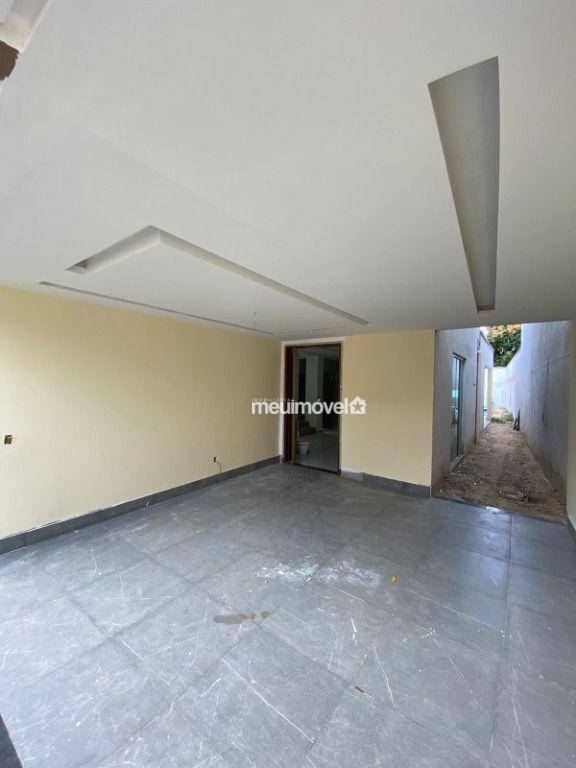 Casa à venda com 4 quartos, 236m² - Foto 5