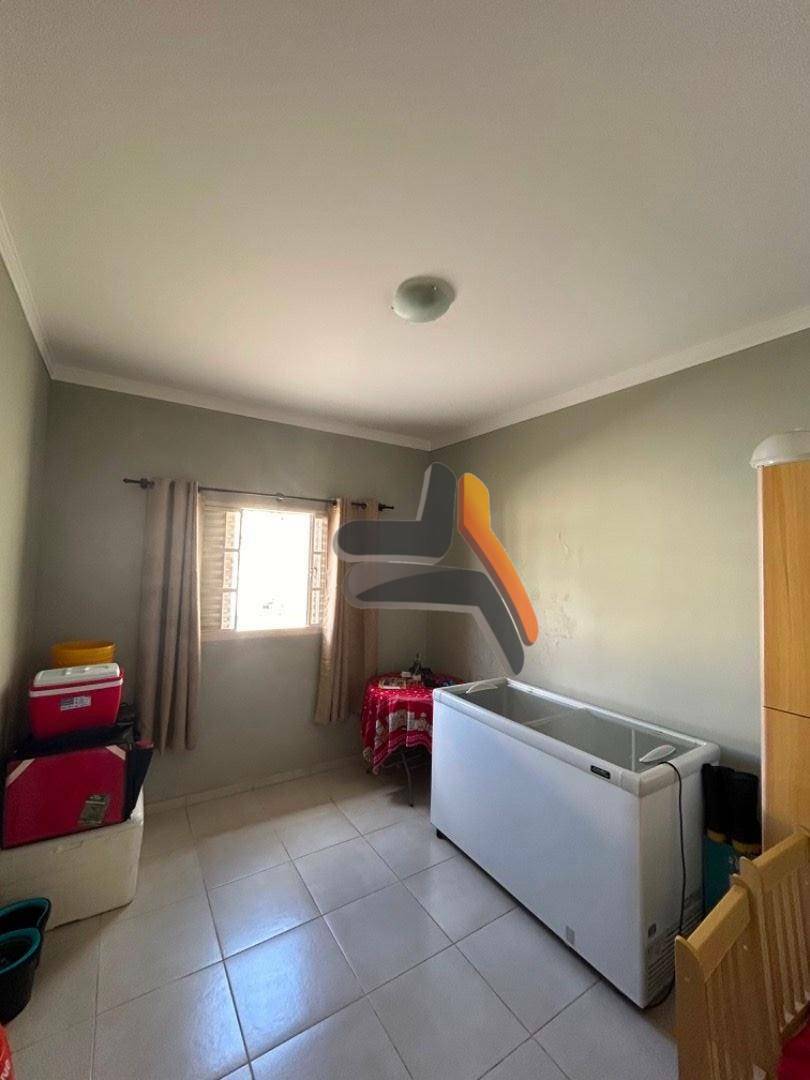 Casa à venda com 2 quartos, 69m² - Foto 25