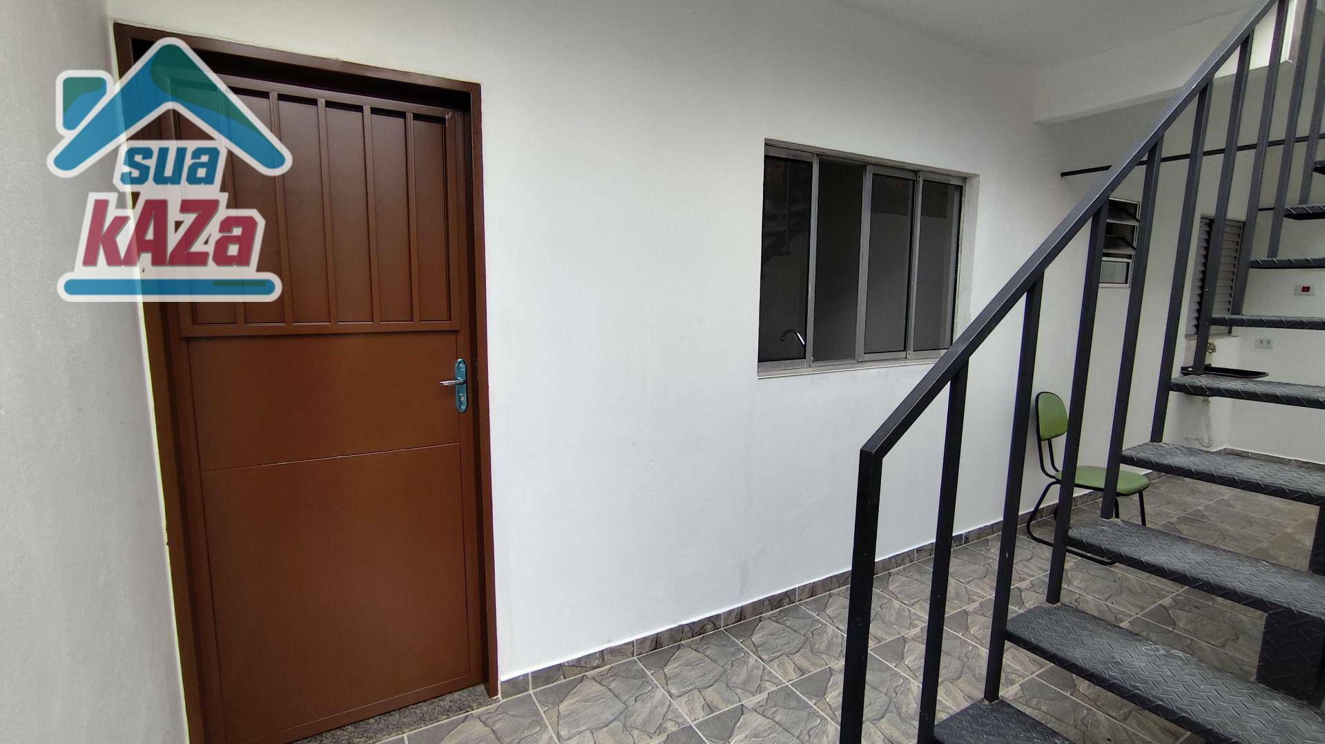 Casa para alugar com 1 quarto, 30m² - Foto 1