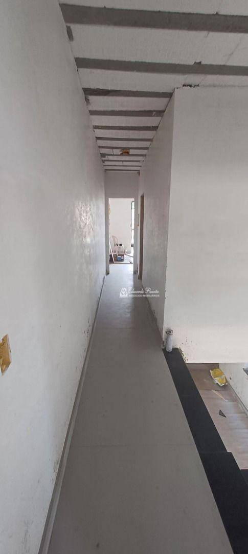 Sobrado à venda com 3 quartos, 200m² - Foto 10