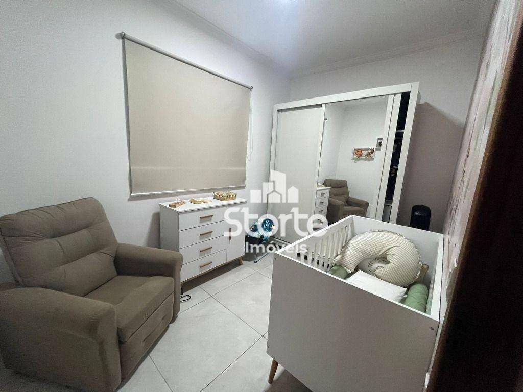 Casa à venda com 3 quartos, 190m² - Foto 6