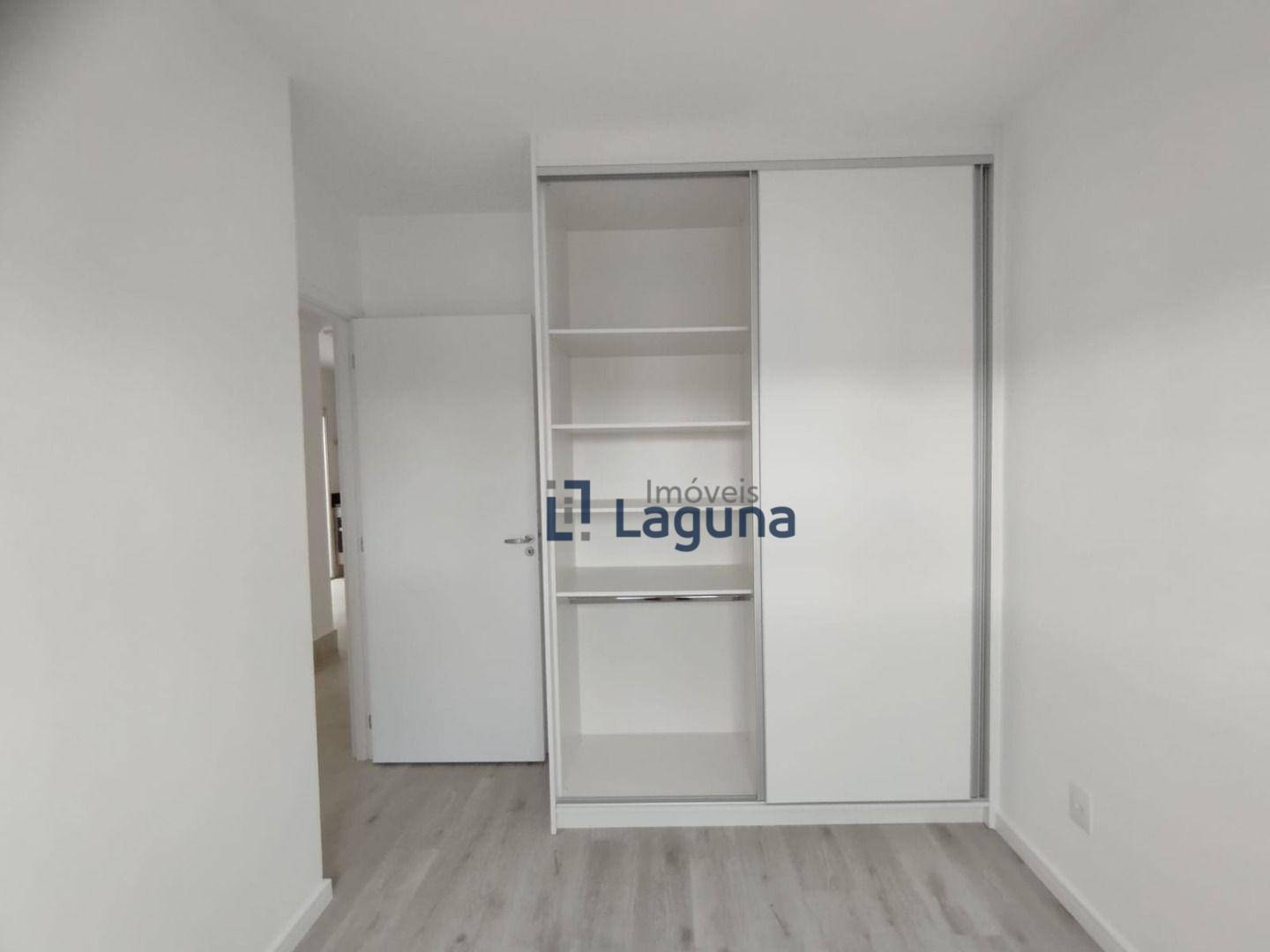 Apartamento à venda com 2 quartos, 70m² - Foto 16