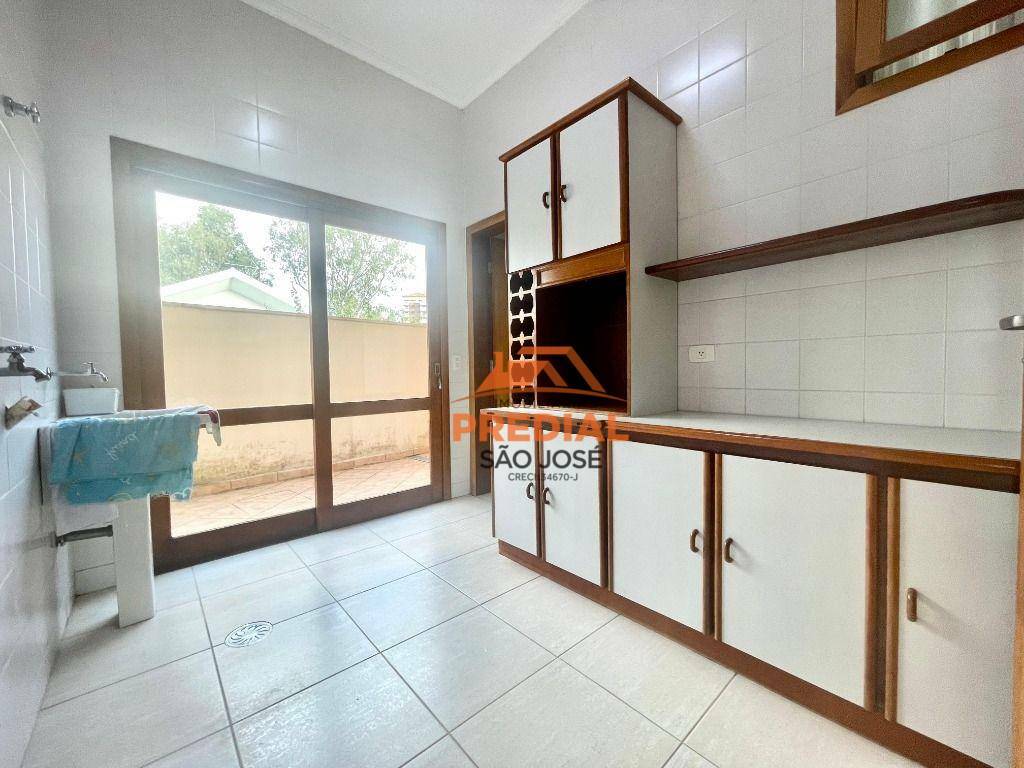 Casa de Condomínio à venda com 3 quartos, 280m² - Foto 45