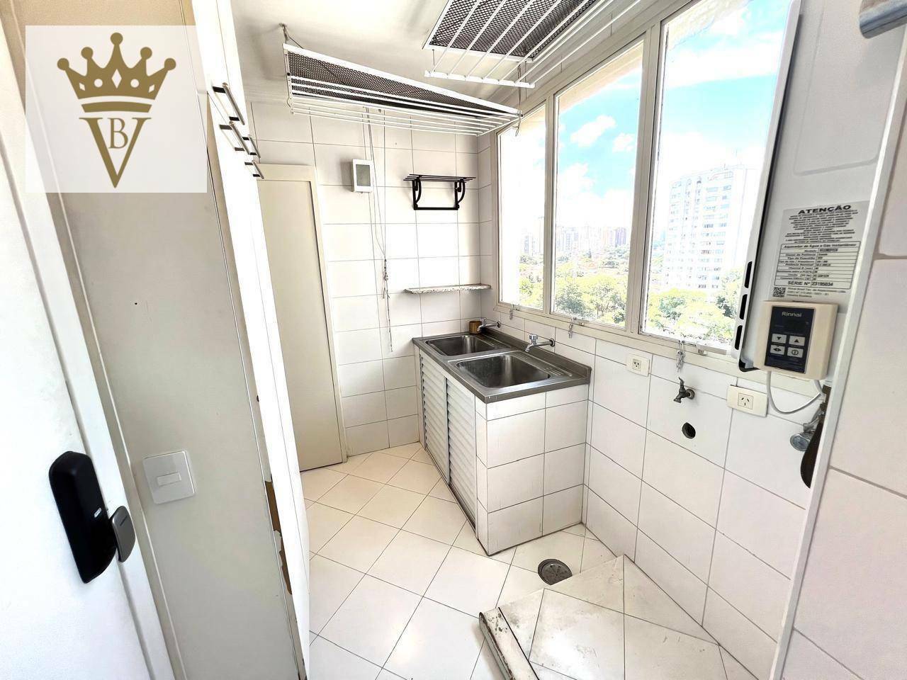 Apartamento para alugar com 3 quartos, 222m² - Foto 30