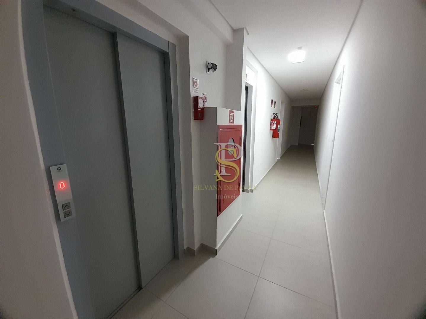 Apartamento à venda com 1 quarto, 42m² - Foto 17