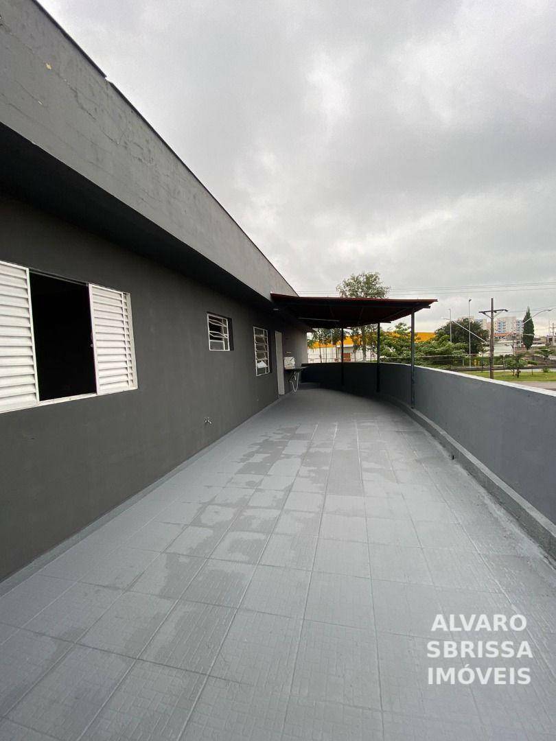 Sobrado para alugar com 1 quarto, 150m² - Foto 1