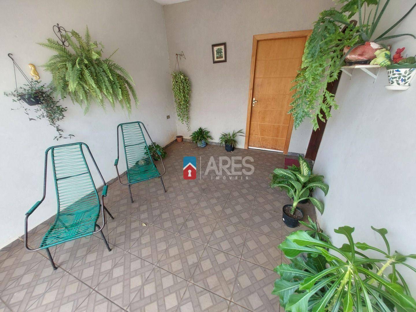 Casa à venda com 5 quartos, 143m² - Foto 1