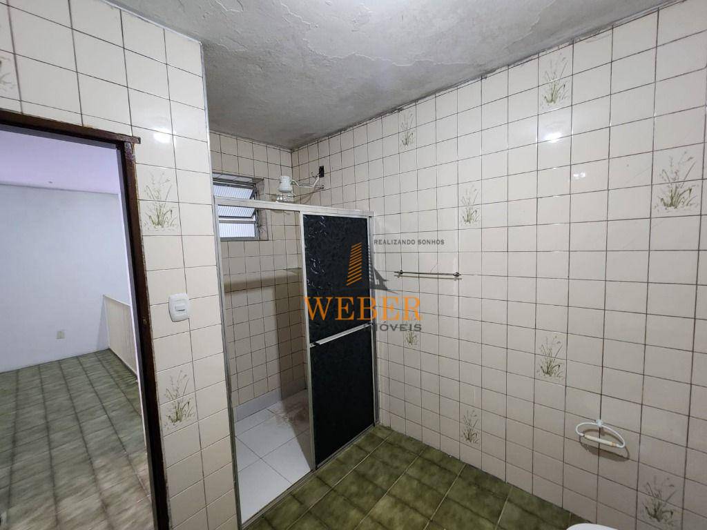 Casa à venda com 3 quartos, 260m² - Foto 3