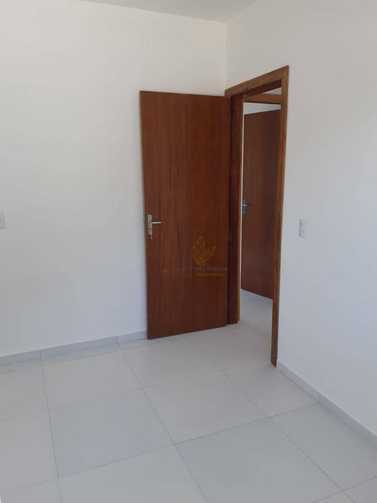 Casa à venda com 2 quartos, 45m² - Foto 7