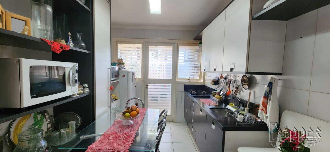 Apartamento à venda com 2 quartos, 92m² - Foto 4