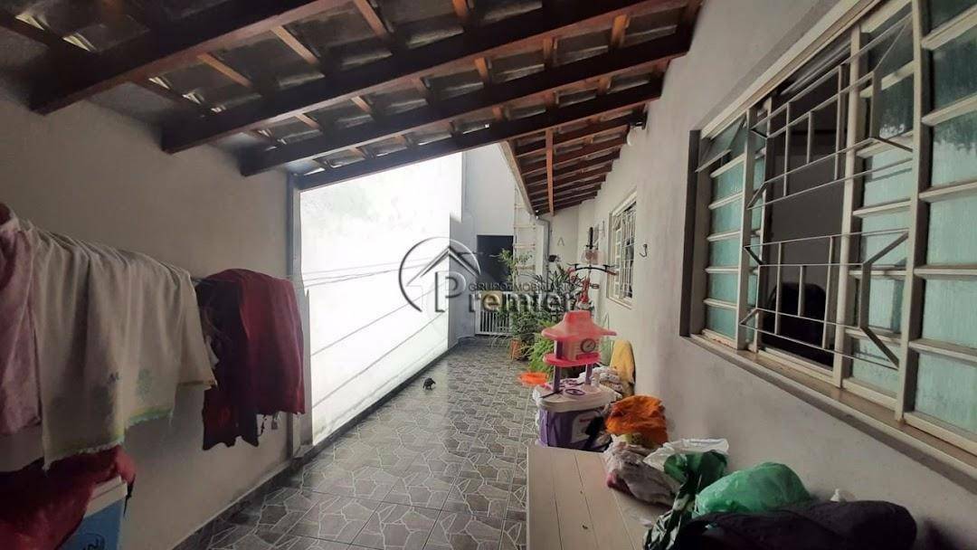 Casa à venda com 3 quartos, 173m² - Foto 8