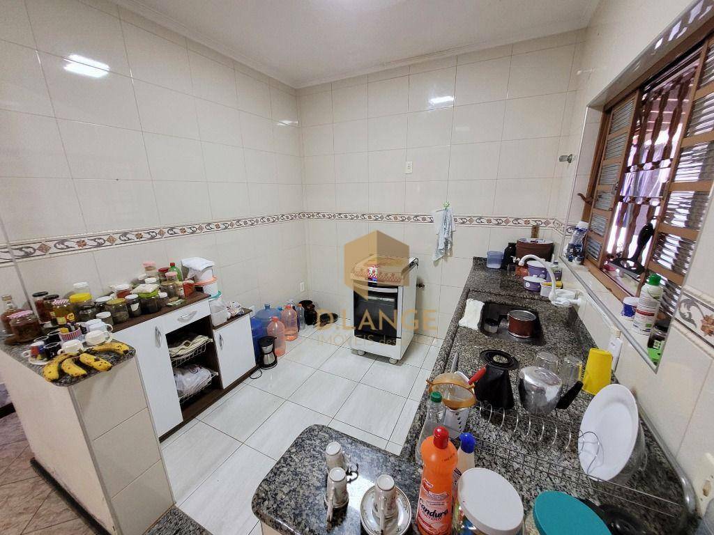 Casa à venda com 3 quartos, 142m² - Foto 12