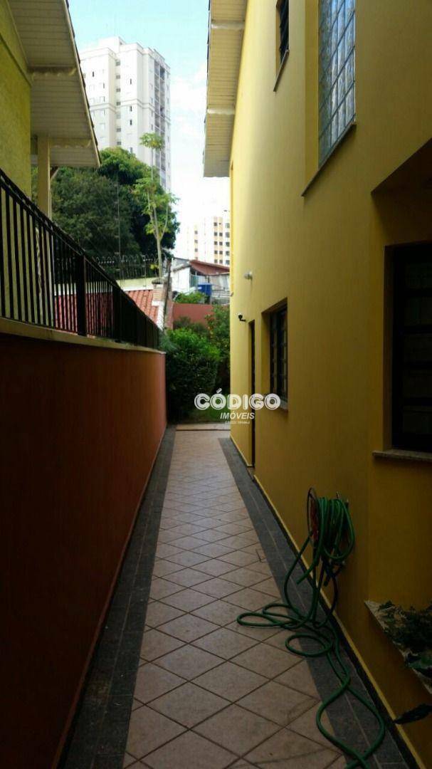 Sobrado à venda com 4 quartos, 282m² - Foto 11