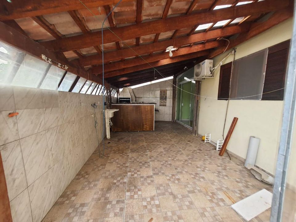 Casa à venda com 3 quartos, 150m² - Foto 11