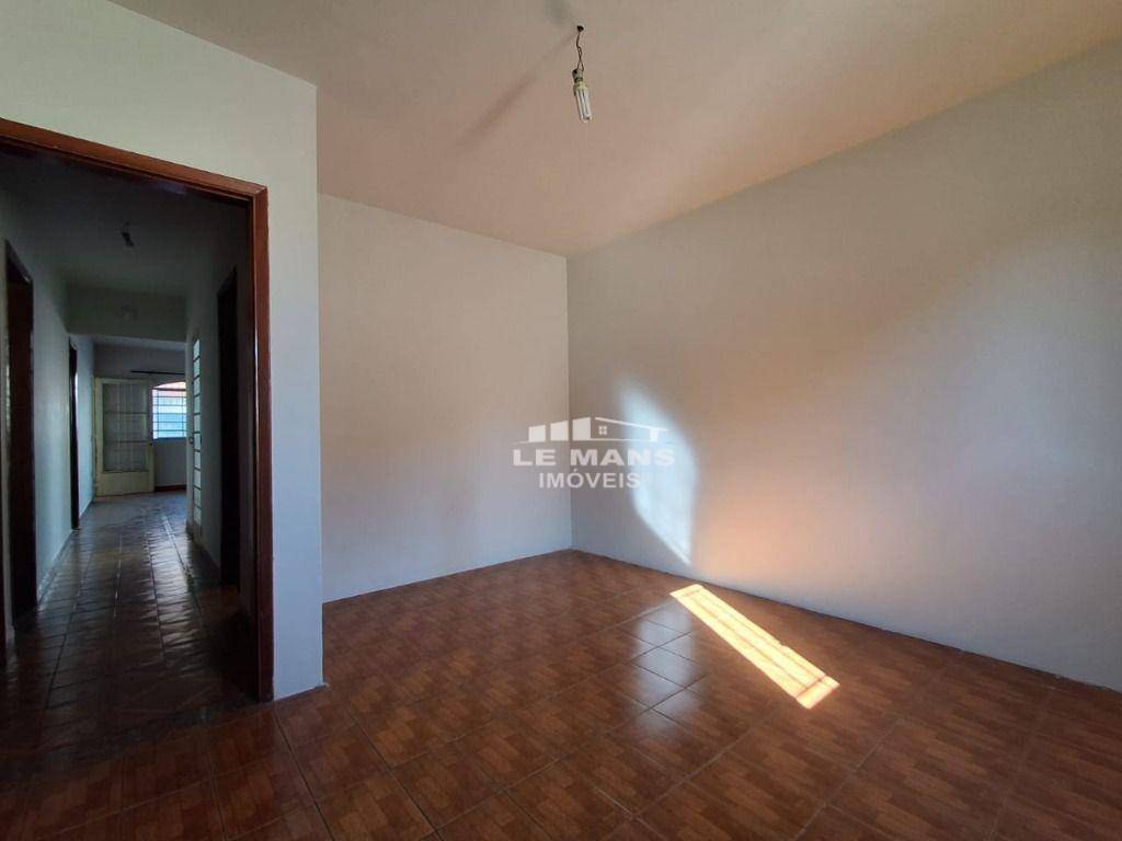 Casa, 3 quartos, 142 m² - Foto 3