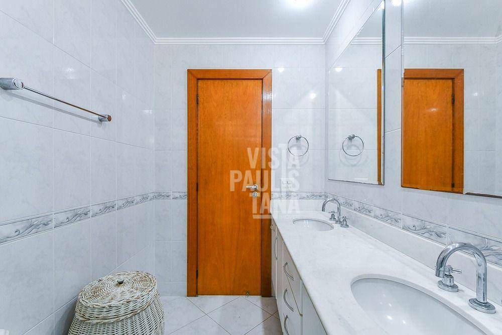 Apartamento à venda com 3 quartos, 214m² - Foto 11