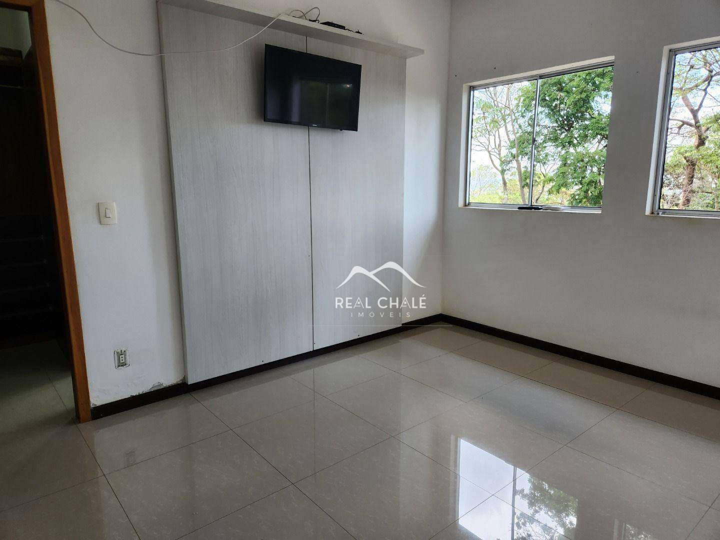 Casa de Condomínio à venda com 4 quartos, 370m² - Foto 31