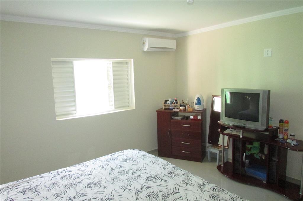 Casa à venda com 2 quartos, 156m² - Foto 17