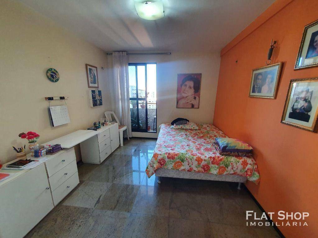 Apartamento à venda com 3 quartos, 124m² - Foto 9