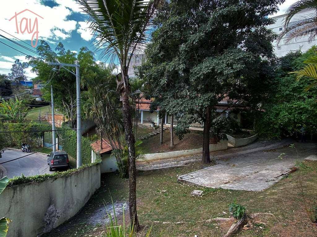 Casa à venda com 4 quartos, 460m² - Foto 2