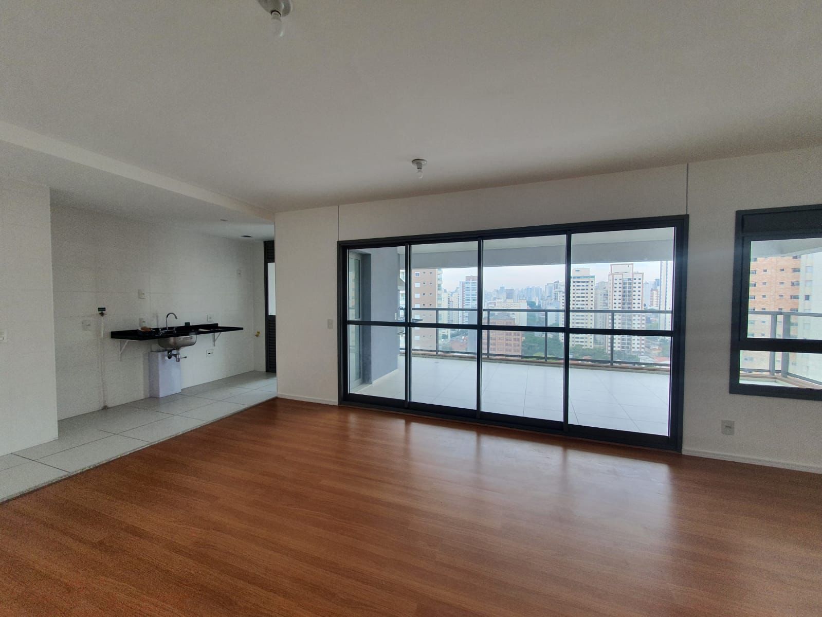 Apartamento à venda com 3 quartos, 105m² - Foto 15