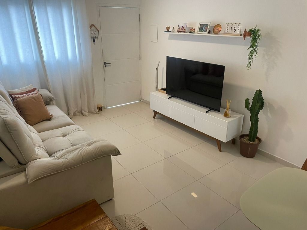 Casa de Condomínio à venda com 2 quartos, 77m² - Foto 2