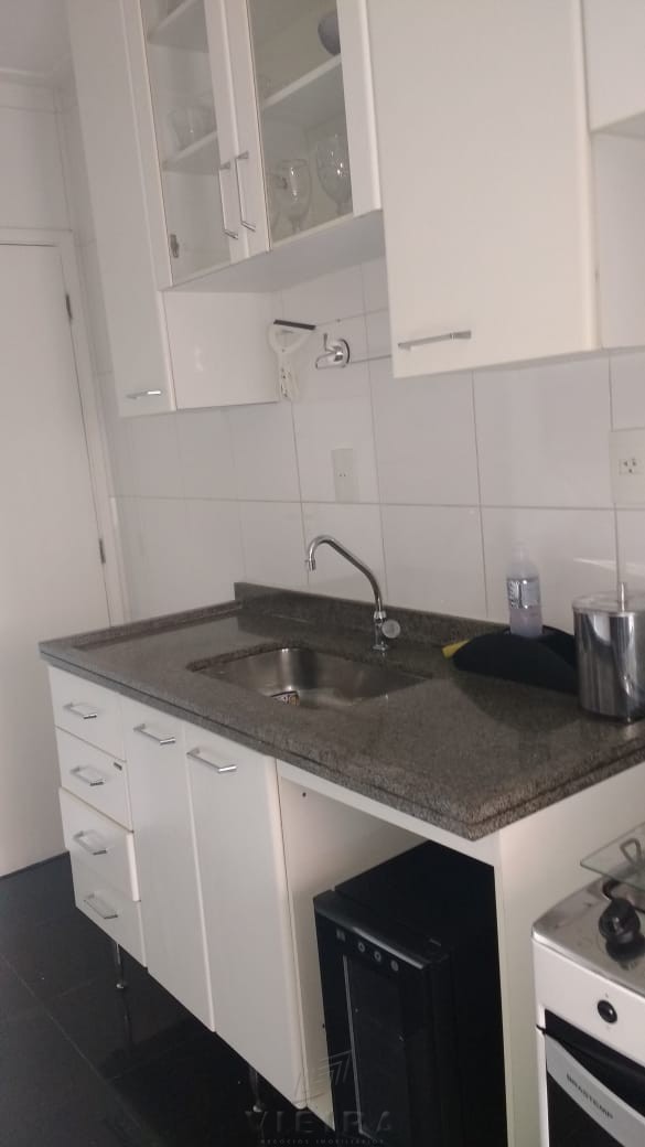 Apartamento à venda com 2 quartos, 75m² - Foto 9