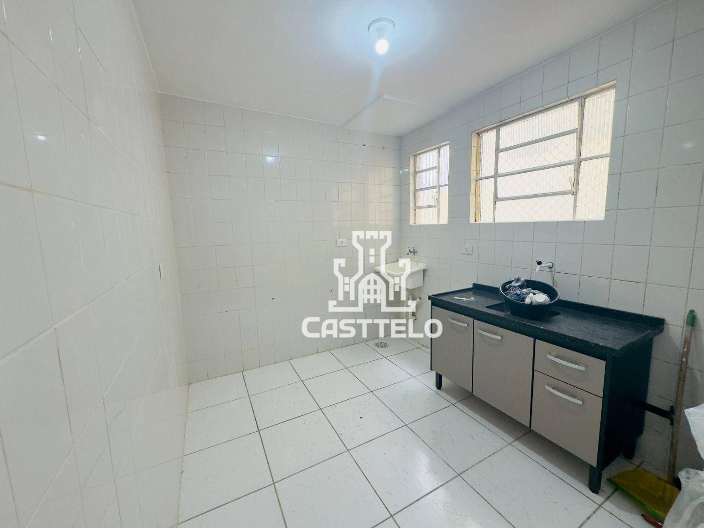 Apartamento para alugar com 3 quartos, 45m² - Foto 2