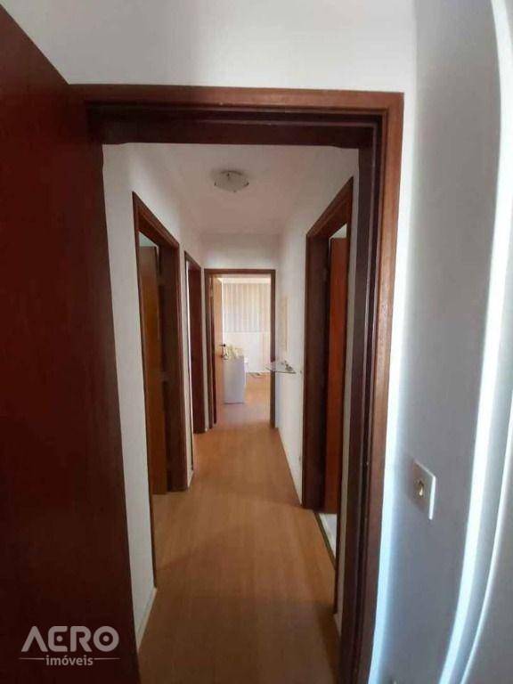 Apartamento à venda com 3 quartos, 100m² - Foto 8